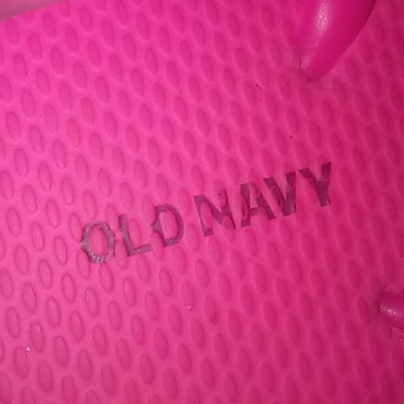 2 pairs of Old Navy flip flops Size 7 - Picture 5 of 5